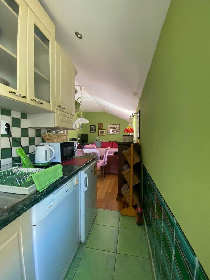 Cosy Accommodation In The Center Of Split Exterior photo