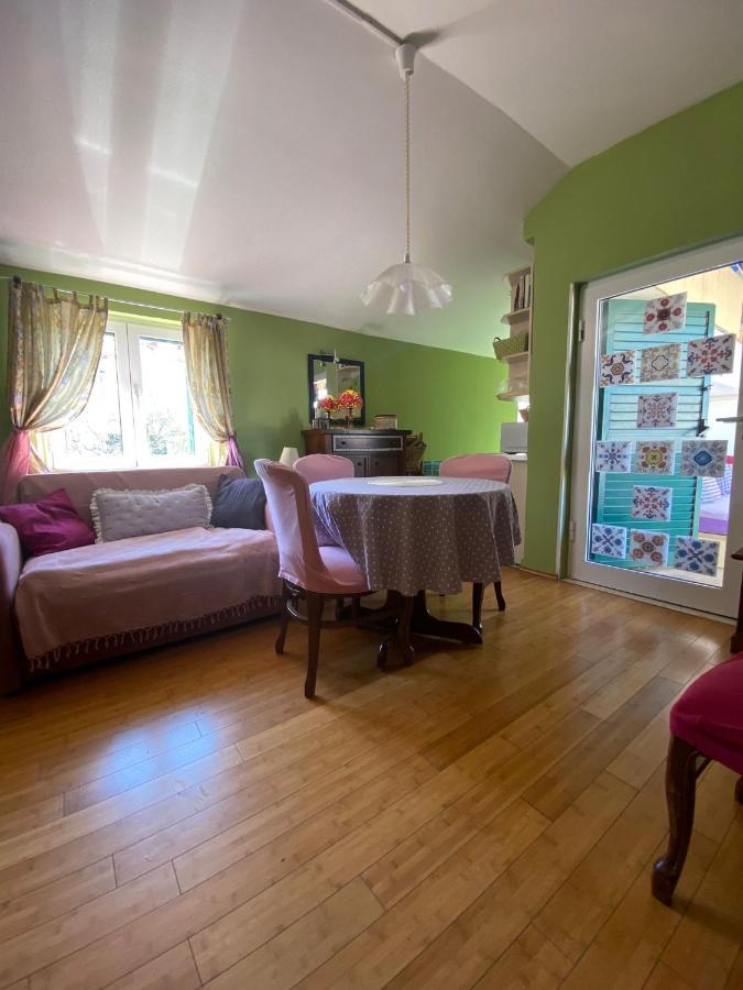 Cosy Accommodation In The Center Of Split Exterior photo